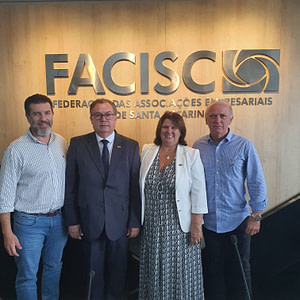 Rita Conti participa da primeira reunião da nova diretoria da FACISC